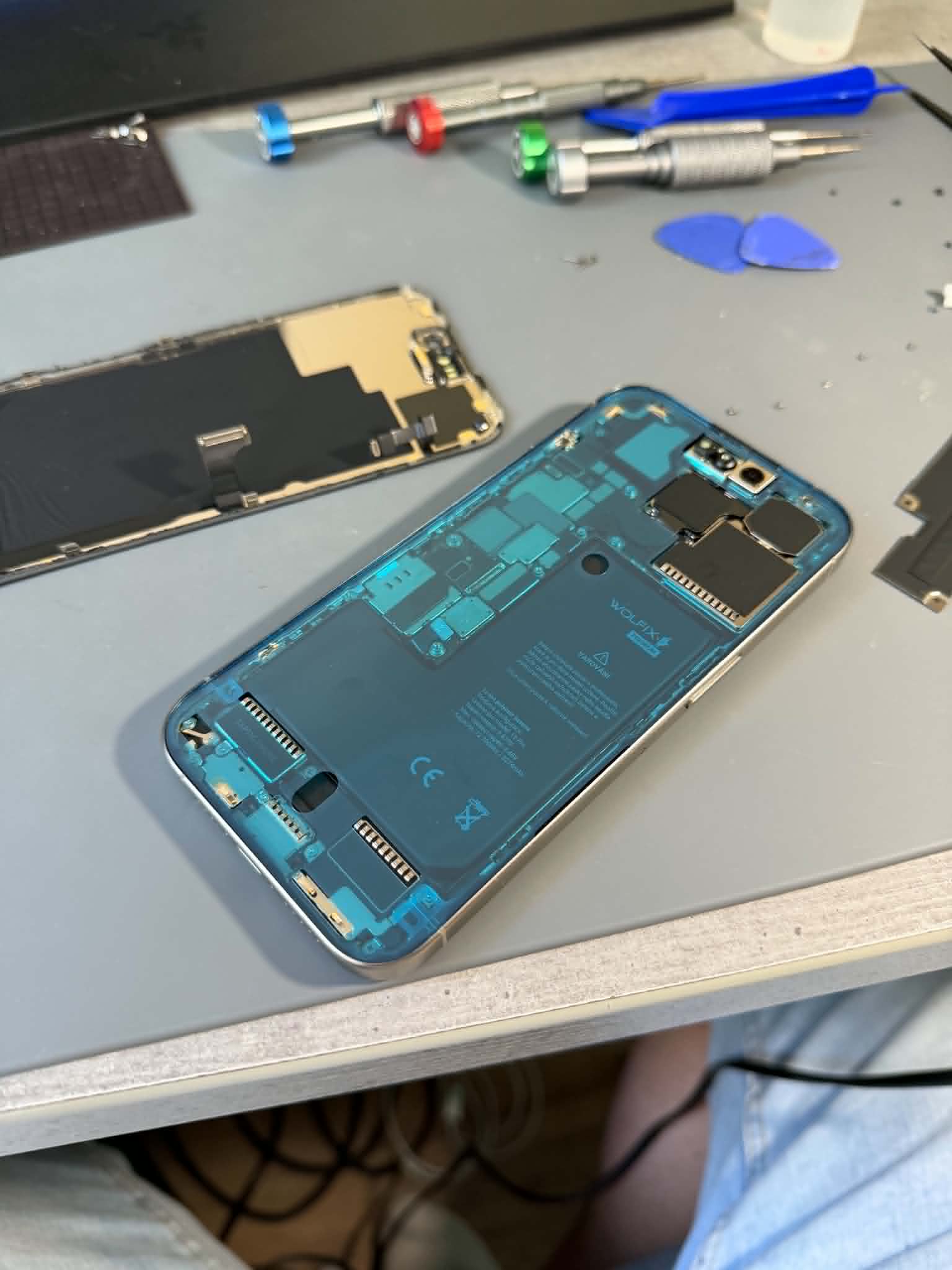 Apple iPhone — nová baterie po opravě